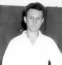 1916 – Carlos Gracie